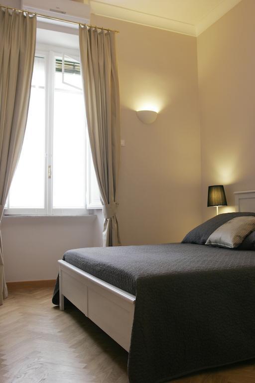 Roman Suite Bagian luar foto