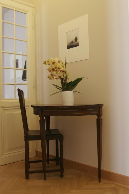 Roman Suite Bagian luar foto
