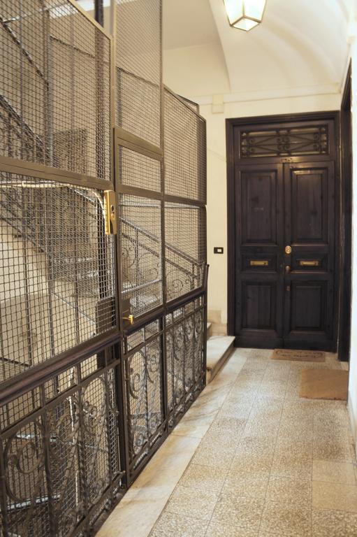 Roman Suite Bagian luar foto